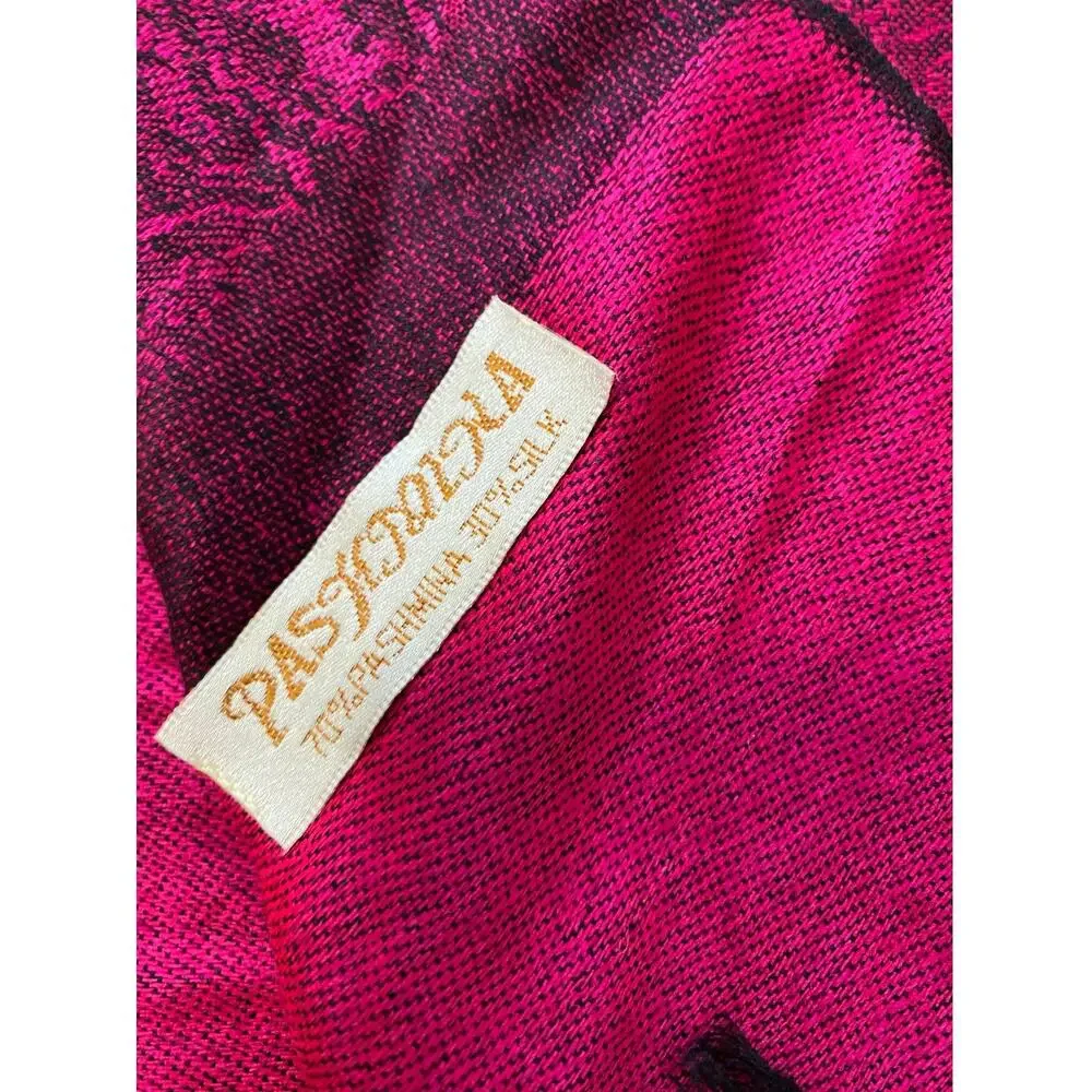 Pashmina Magenta Wrap/Shawl w/Paisley Print